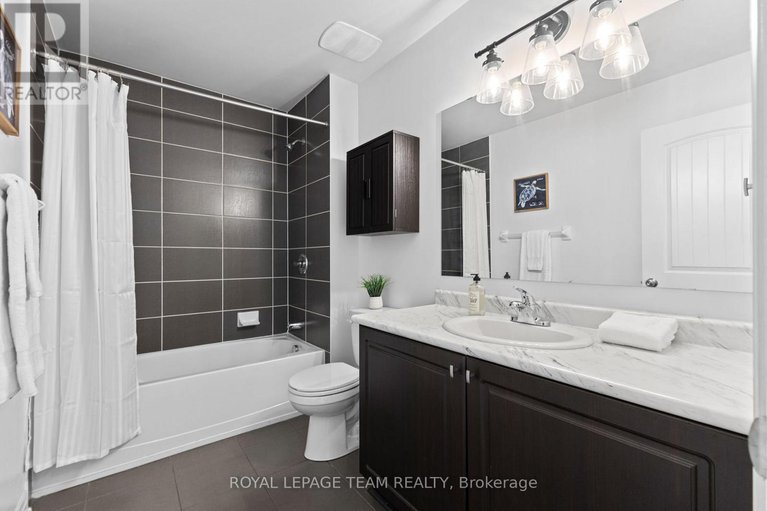 28539226/43-hibiscus-way/cedargrovefraserdale/ottawa/ontario/K2J6A5_29