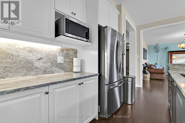 28584282/209-dutchmans-way/half-moon-bay/ottawa/ontario/K2J5W5_11