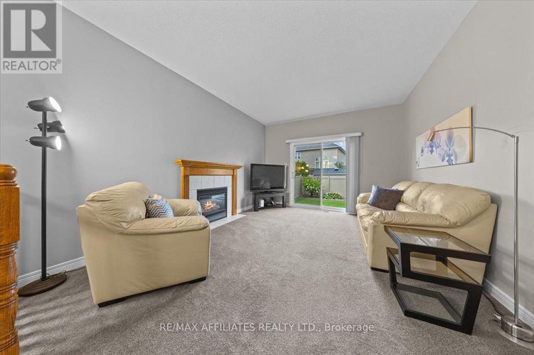 28798162/1147-mulder-avenue/fallingbrookgardenway-south/ottawa/ontario/K4A4G8_20
