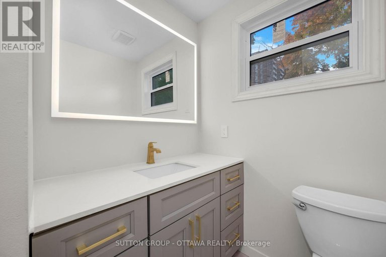 28982502/1-marielle-court/fairfield-heights/ottawa/ontario/K2B8P3_16