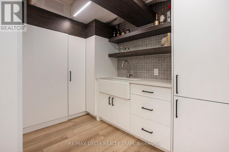 28702381/44-renfrew-avenue/glebe/ottawa/ontario/K1S1Z5_31