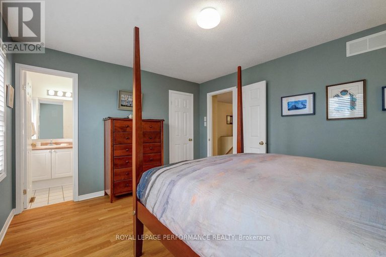 29081363/169-arcola-private/overbrookcastle-heights/ottawa/ontario/K1K4W9_30