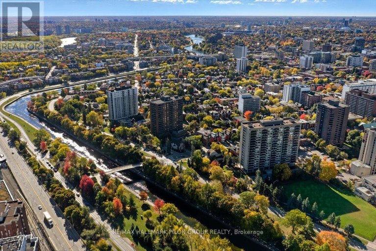 29239642/413-238-besserer-street/sandy-hill/ottawa/ontario/K1N6B1_25