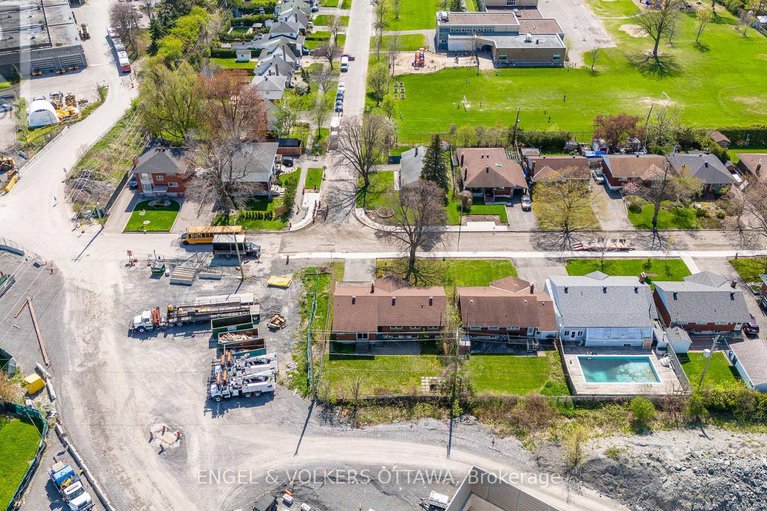 28307166/989-connaught-avenue/queensway-terrace-north/ottawa/ontario/K2B5M7_32