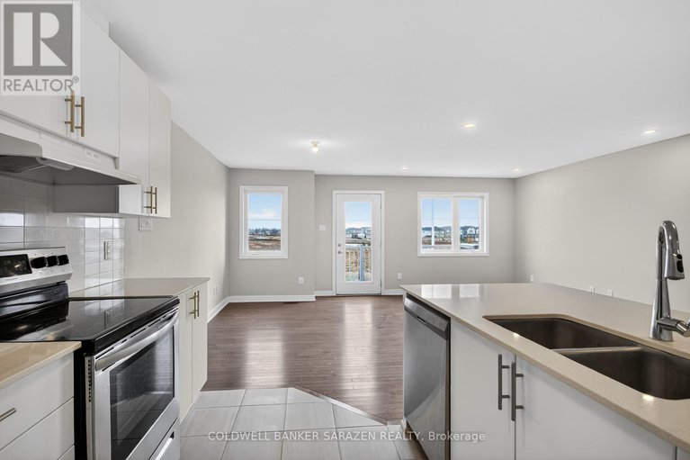 29143525/6323-perth-street/btwn-franktown-rd-fallowfield-rd/ottawa/ontario/K0A2Z0_18