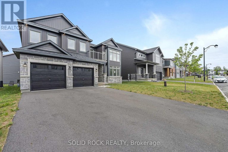 28573370/92-esban-drive/blossom-parkkemp-parkfindlay-creek/ottawa/ontario/K1X0J3_2