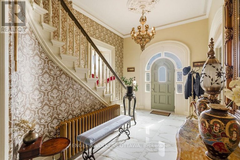 29565530/382-mcgill-street/hawkesbury/hawkesbury/ontario/K6A1R2_5