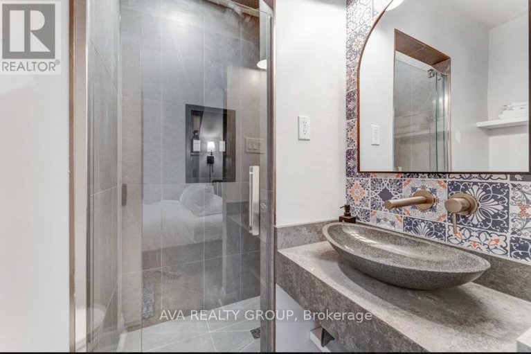 29007240/237-nepean-street/ottawa-centre/ottawa/ontario/K2P0B7_16