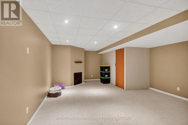 29573555/107-dunlop-crescent/village-of-russell/russell/ontario/K4R1B3_39