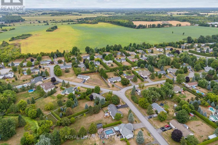 29043215/2248-wallingford-way/north-gower/ottawa/ontario/K0A2T0_40