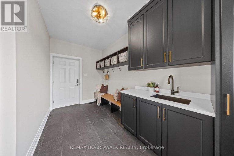 29661353/104-stonewood-drive/beckwith-twp/beckwith/ontario/K7C3P2_17