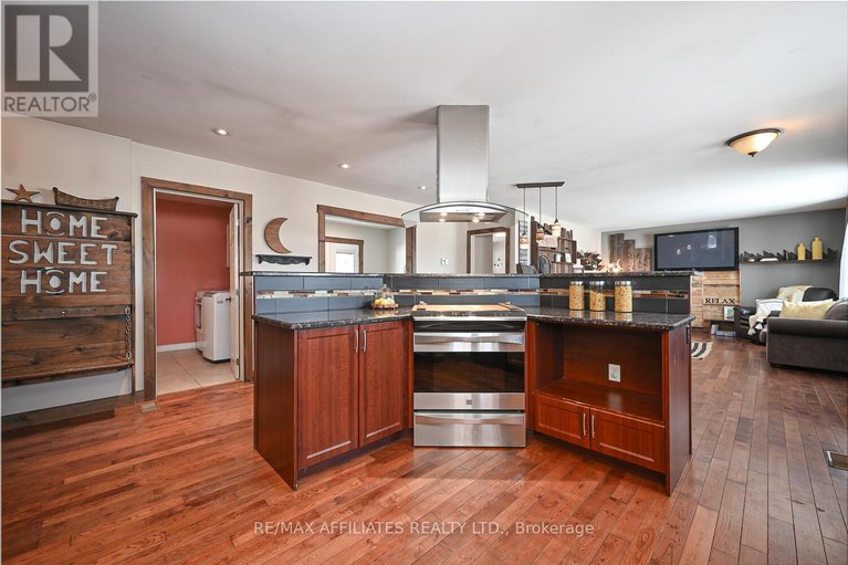 28055084/178-best-road/drummondnorth-elmsley-north-elmsley-twp/drummondnorth-elmsley/ontario/K7A4S4_17