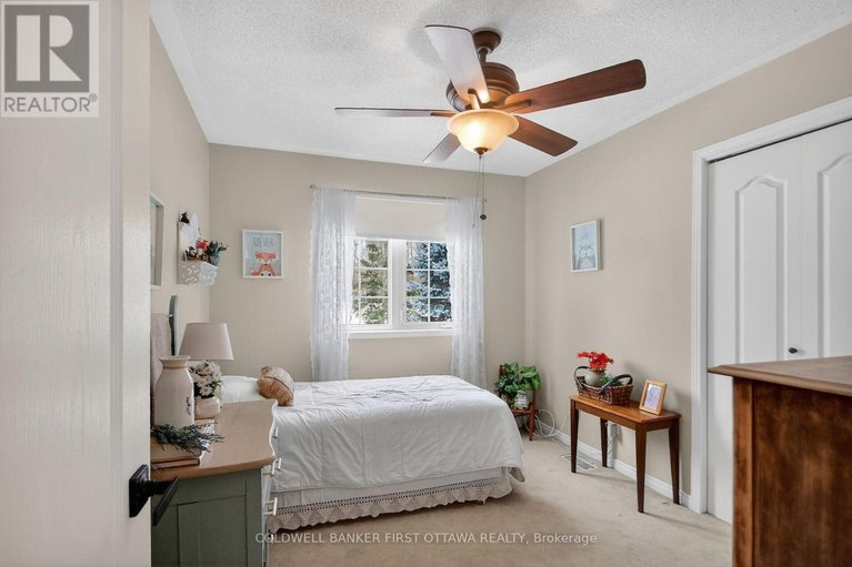 29480327/2960-ernside-crescent/cumberland-estates/ottawa/ontario/K4C1B6_23