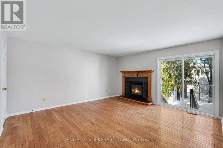 29374555/87-king-george-street/overbrookcastle-heights/ottawa/ontario/K1K1V4_9