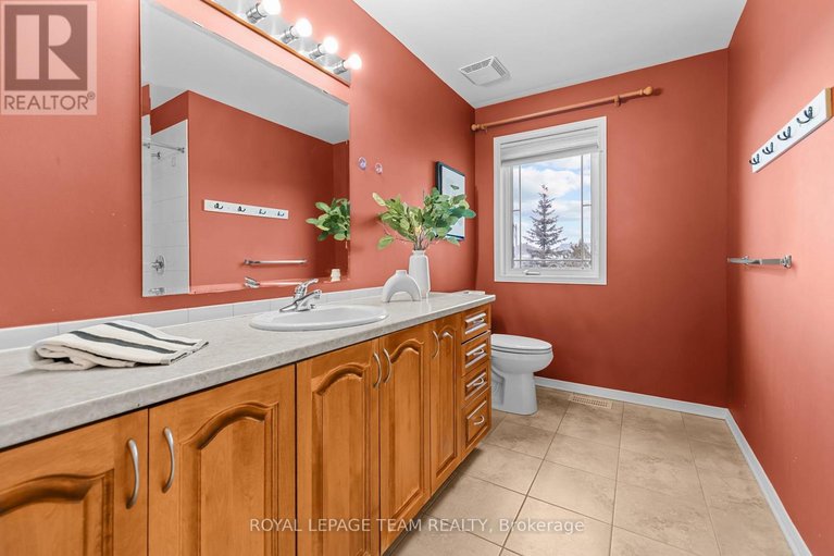 29458293/522-kentmare-crescent/strandherd/ottawa/ontario/K2J5P3_28