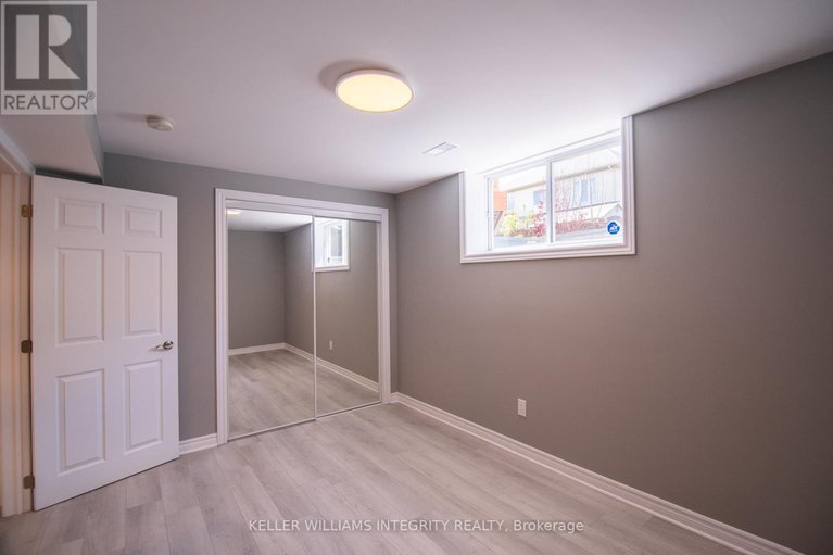 28375407/34-keighley-circle/morgans-grantsouth-march/ottawa/ontario/K2K3H8_40