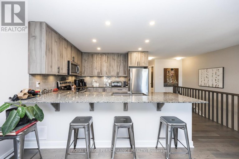 28700474/816-bascule-place/btwn-franktown-rd-fallowfield-rd/ottawa/ontario/K0A2Z0_18