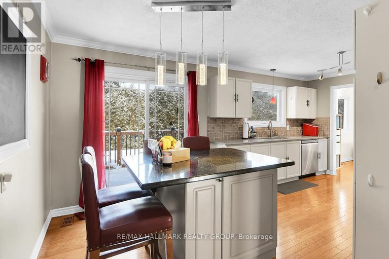 29304651/79-bourdeau-crescent/embrun/russell/ontario/K0A1W0_16