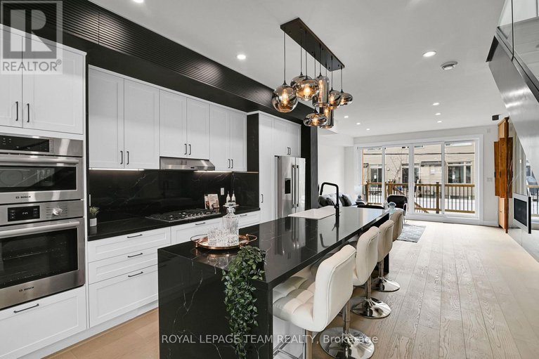 29076233/826-alpine-avenue/queensway-terrace-north/ottawa/ontario/K2B5R6_9