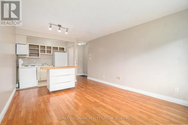 28804726/203c-2041-arrowsmith-dr-drive/beacon-hill-south/ottawa/ontario/K1J7V7_8