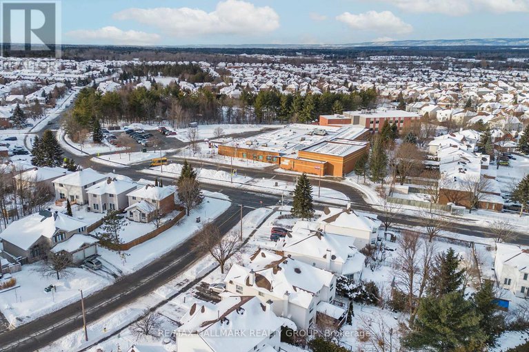 29358699/60-ipswich-terrace/morgans-grantsouth-march/ottawa/ontario/K2K2R3_38