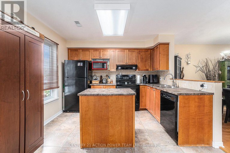 28504780/123-gatestone-private/beacon-hill-south/ottawa/ontario/K1J1K5_16