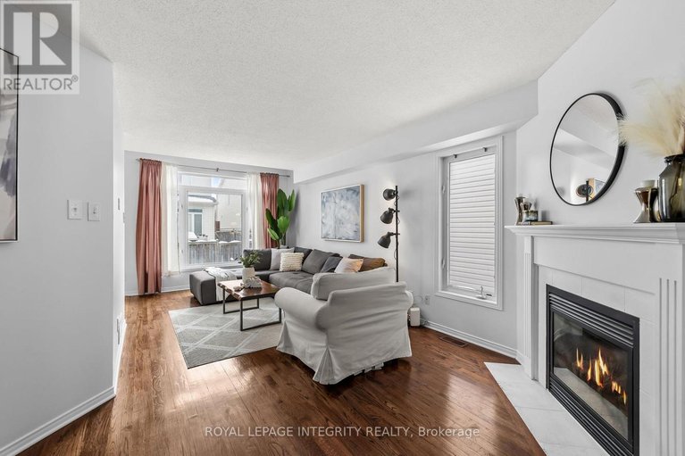 29487628/213-opus-street/emerald-meadowstrailwest/ottawa/ontario/K2S0J2_4