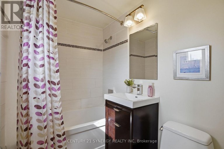 29577720/1298-woodside-drive/copeland-park/ottawa/ontario/K2C2G9_23