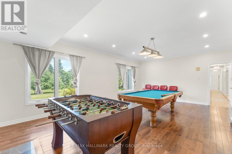 29141811/5749-knights-drive/manotick-east-to-manotick-station/ottawa/ontario/K4M1K2_19