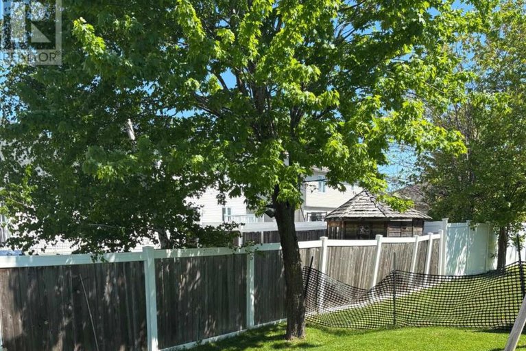 28488844/208-filion-street/embrun/russell/ontario/K0A1W0_39