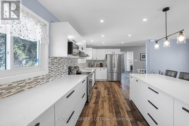 28810905/1427-rosebella-avenue/blossom-parkkemp-parkfindlay-creek/ottawa/ontario/K1T1E5_13