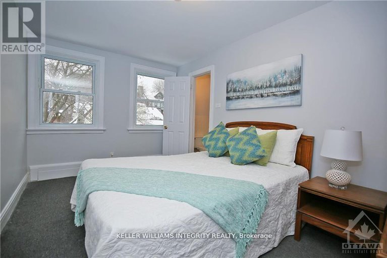 28436657/39-goulburn-avenue/sandy-hill/ottawa/ontario/K1N8C7_15