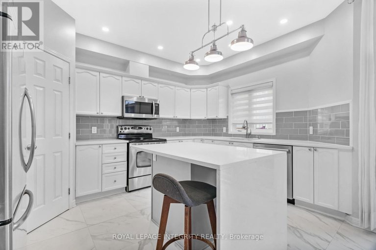 28595131/173-lamplighters-drive/cedargrovefraserdale/ottawa/ontario/K2J0K9_17