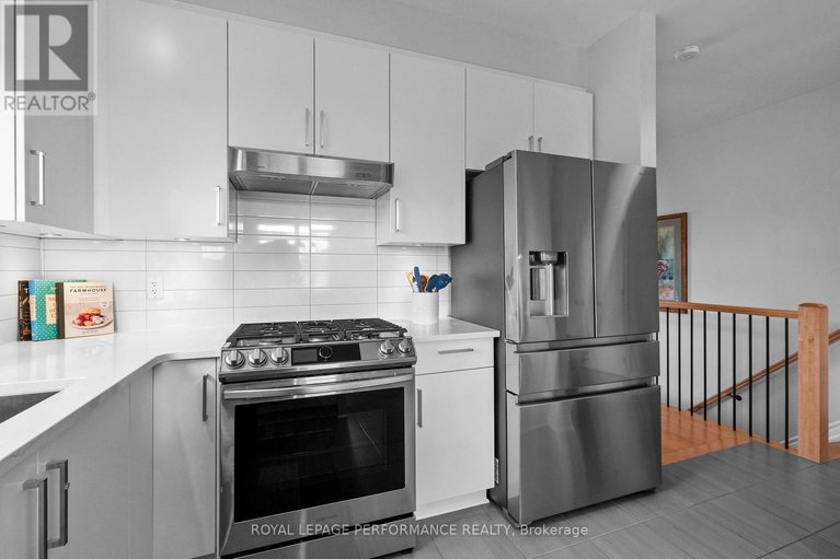 29645046/527-silverbell-crescent/blossom-parkkemp-parkfindlay-creek/ottawa/ontario/K1T0N9_11