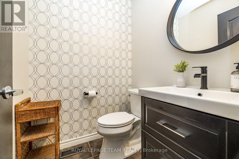 28449853/333-timbertrail-terrace/springridgeeast-village/ottawa/ontario/K4A5A6_20