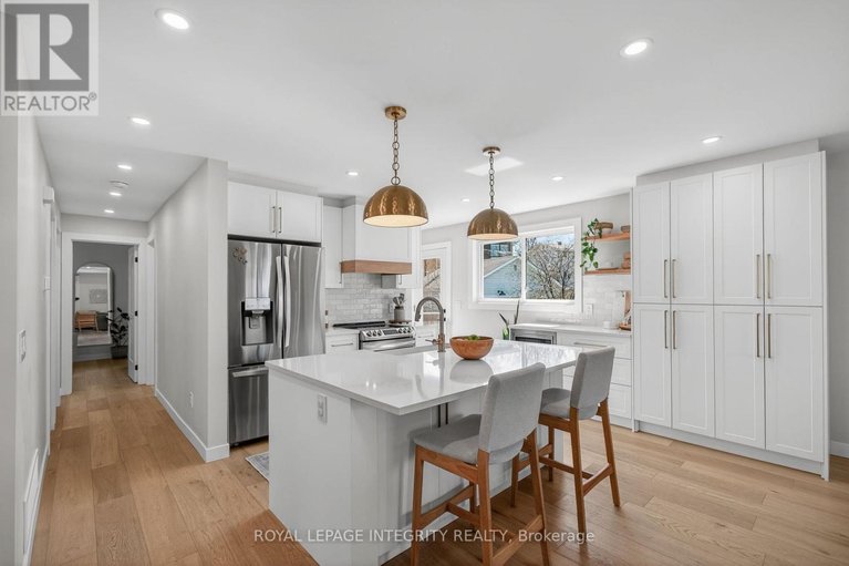 29673886/1145-greyrock-crescent/copeland-park/ottawa/ontario/K2C2A3_19