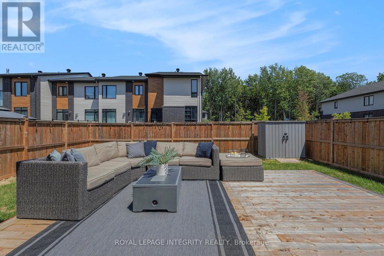 28650135/1043-eider-street/riverside-southgloucester-glen/ottawa/ontario/K4M0P4_30