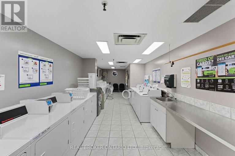 28953393/907-158c-mcarthur-avenue/vanier/ottawa/ontario/K1L8E7_26