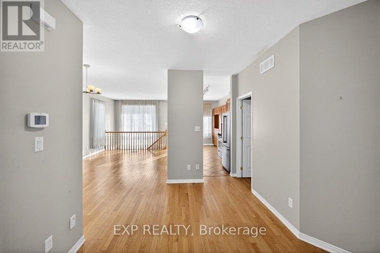 29224579/215-cairnsmore-circle/stonebridge/ottawa/ontario/K2J0G5_5