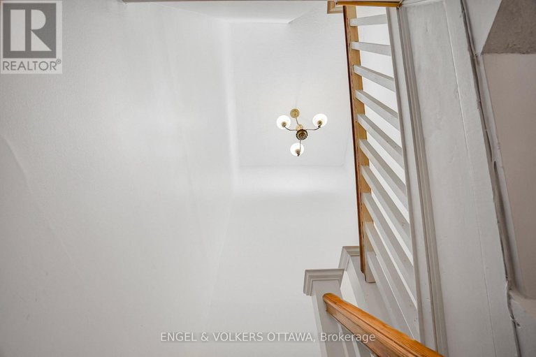29686095/293-somerset-street-e/sandy-hill/ottawa/ontario/K1N6V9_14