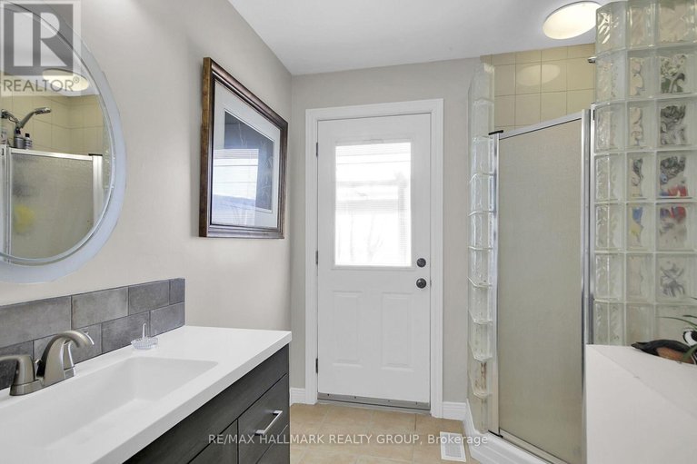 29530711/6151-malakoff-road/rideau-twp-south-to-roger-stevens-drive/ottawa/ontario/K0A2Z0_23