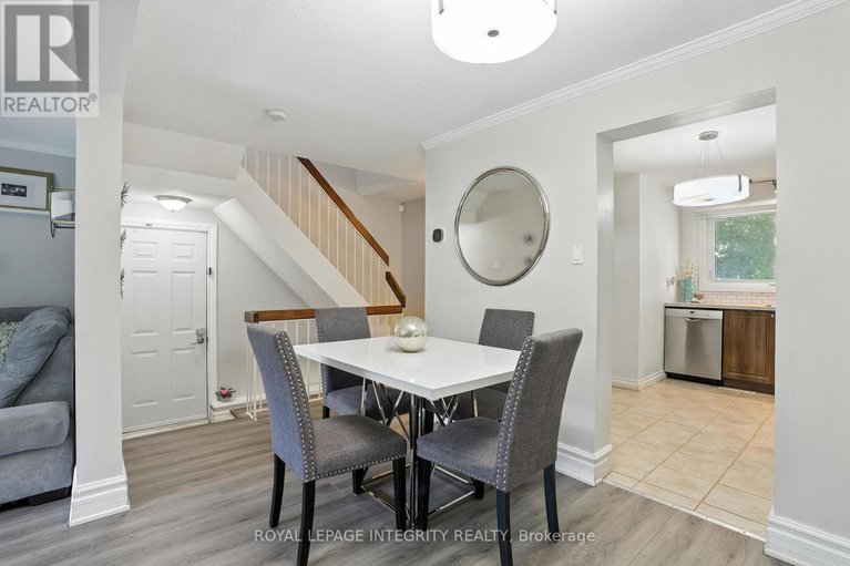 28545916/1760-lafrance-drive/queenswood-heights-south/ottawa/ontario/K1E2H2_12