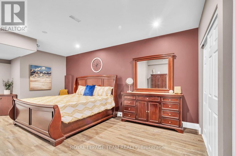 28471624/5705-lombardy-drive/osgoode/ottawa/ontario/K0A2W0_26