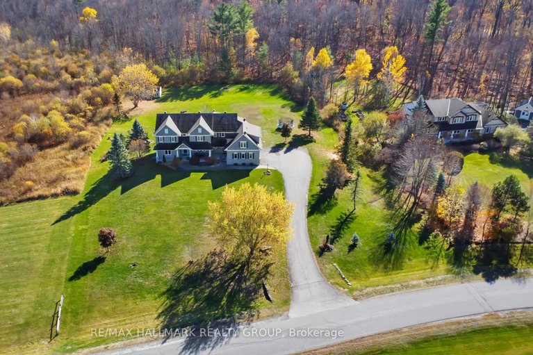 29060452/137-goodman-drive/kanata-north-west/ottawa/ontario/K2W1C7_46