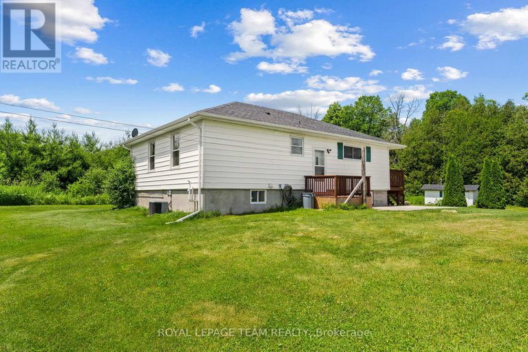 28520318/1523-drummond-con-6b-road/drummond-n-elmsley-drummond-twp/drummondnorth-elmsley/ontario/K7H3C8_46