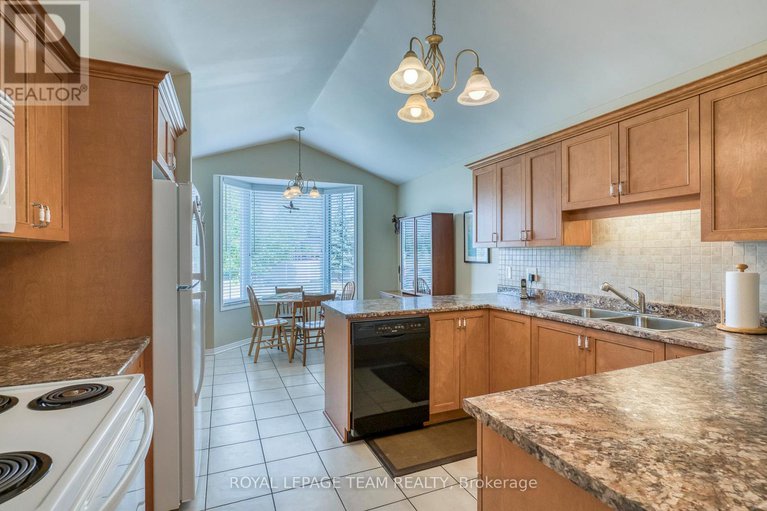 28843346/73-harold-street/almonte/mississippi-mills/ontario/K0A1A0_7