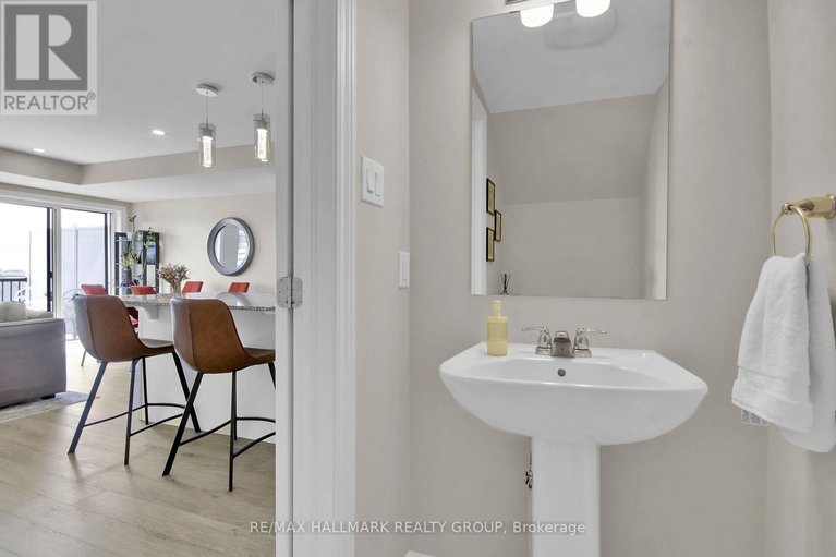 29641678/220-pilot-private/emerald-meadowstrailwest/ottawa/ontario/K2V0S4_30