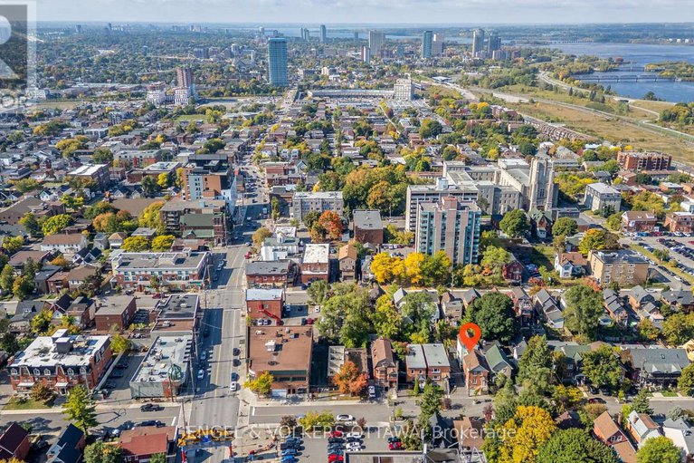 28933674/a-b-116-cambridge-street-n/west-centre-town/ottawa/ontario/K1R7A7_28