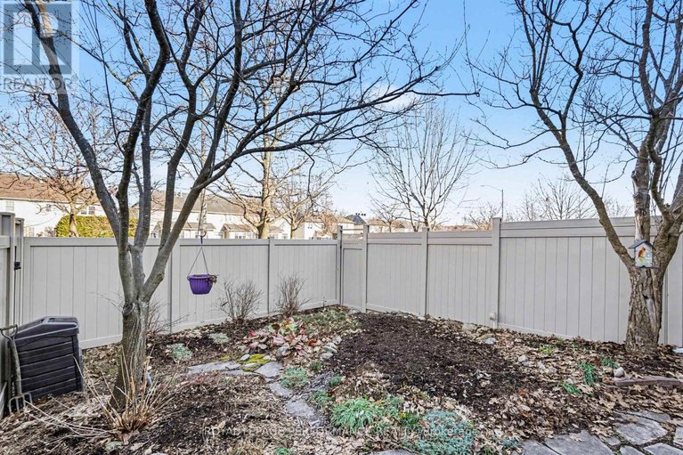 29608042/214-windhurst-drive/barrhaven-east/ottawa/ontario/K2G6H9_32