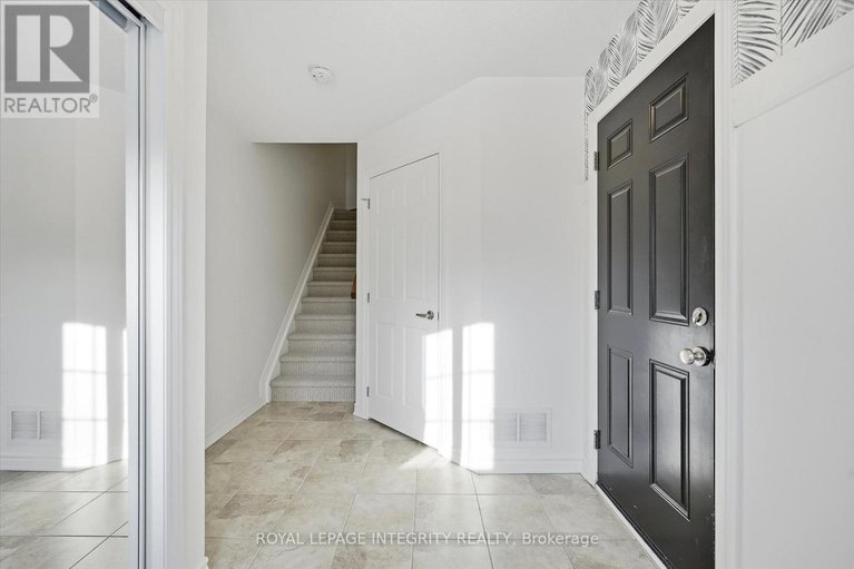 29377342/67-luminescence-way/notting-hillsummerside/ottawa/ontario/K4A0V9_4